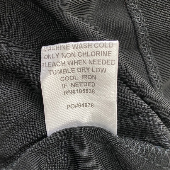 Travel Smith Black Ruffle Front Top Medium - Picture 11 of 11